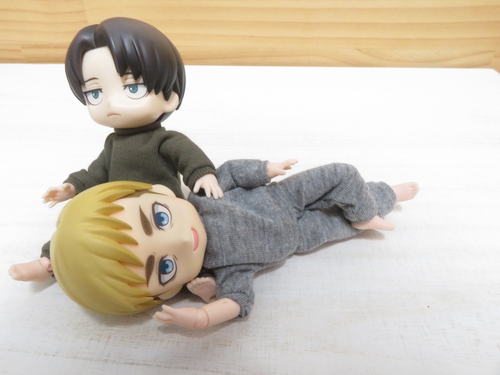 【Boo-16】ニトヴィン:灰色スエット 上下