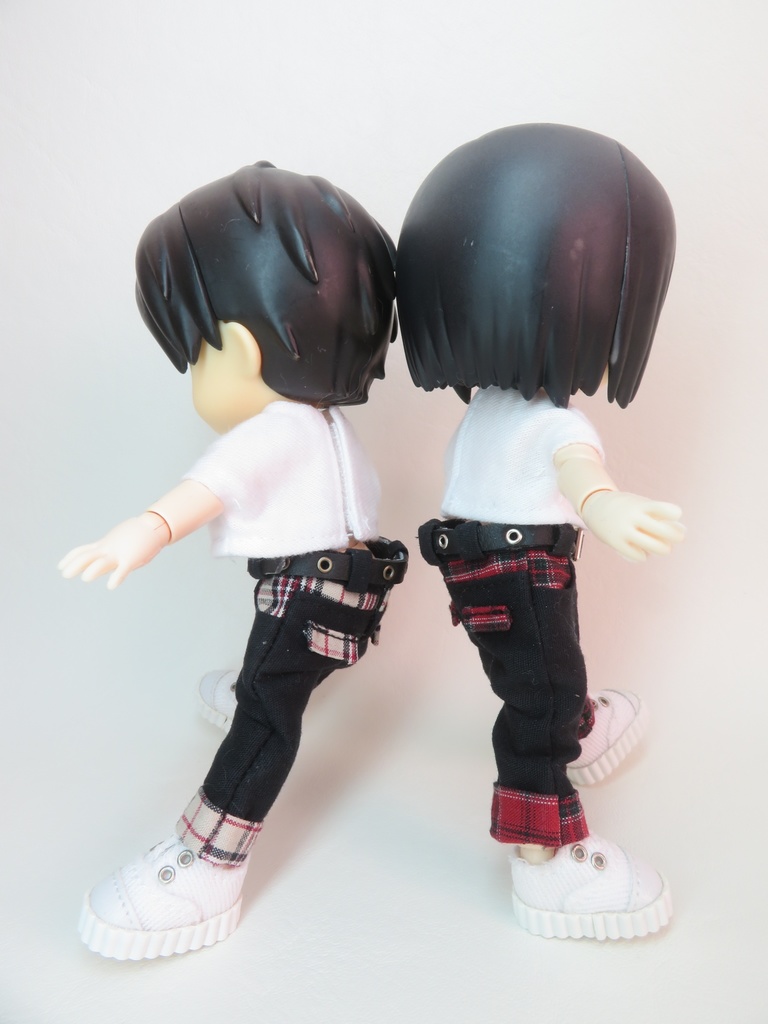 【黒×チェックのパンツ】ベルト付き:オビツ11 ねんどろいどどーる