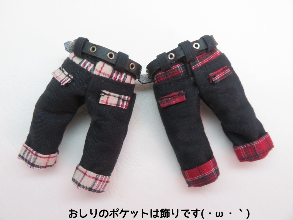 【黒×チェックのパンツ】ベルト付き:オビツ11 ねんどろいどどーる