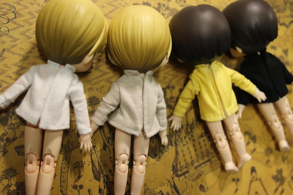 【ハイネック】スリムめ/後ろ開き/オビツ11、他