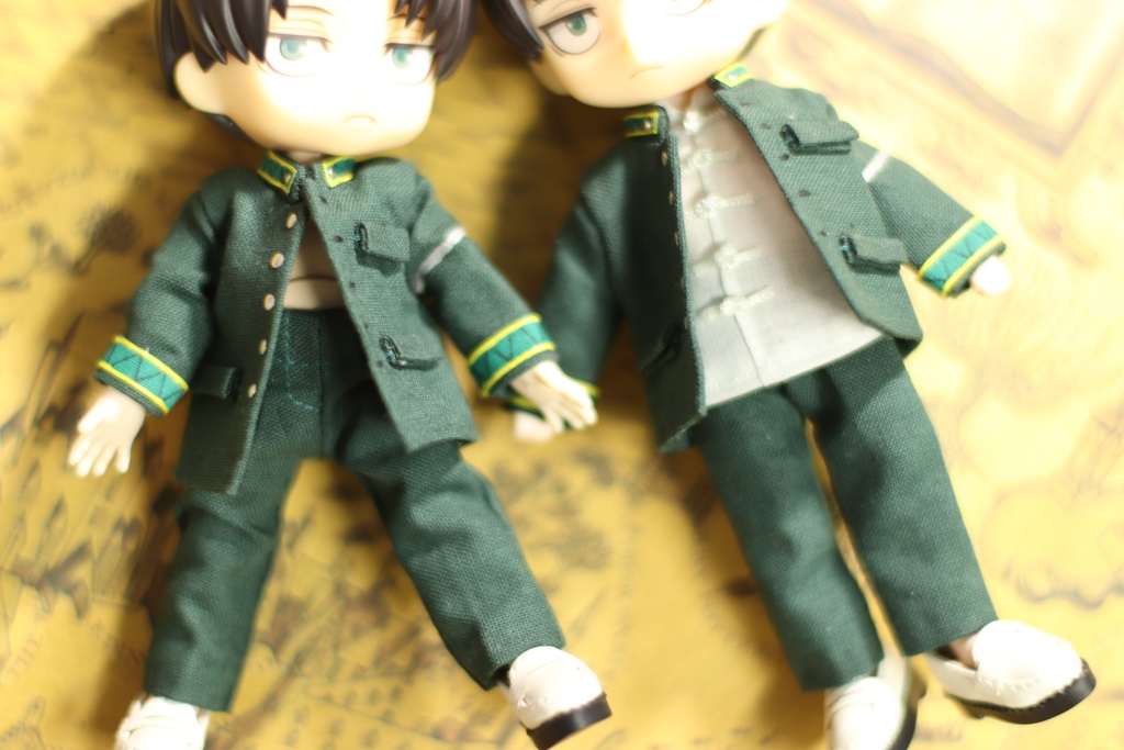 【BOO-33】緑の学生服とチャイナ風ノースリーブ