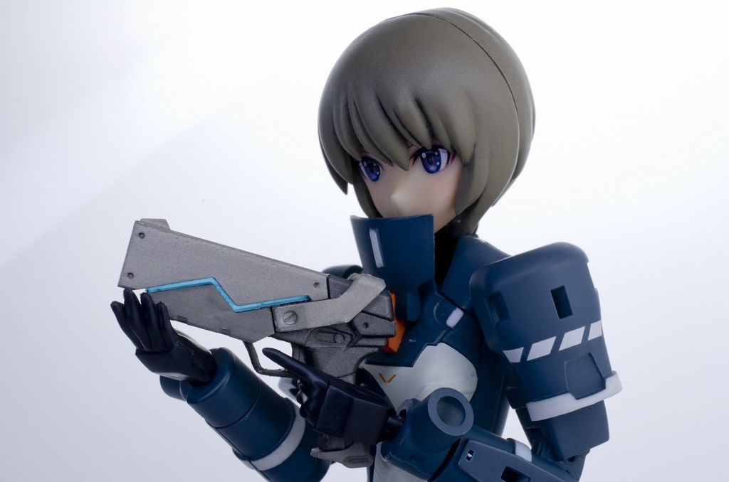 ハンドガン"ストライカー"