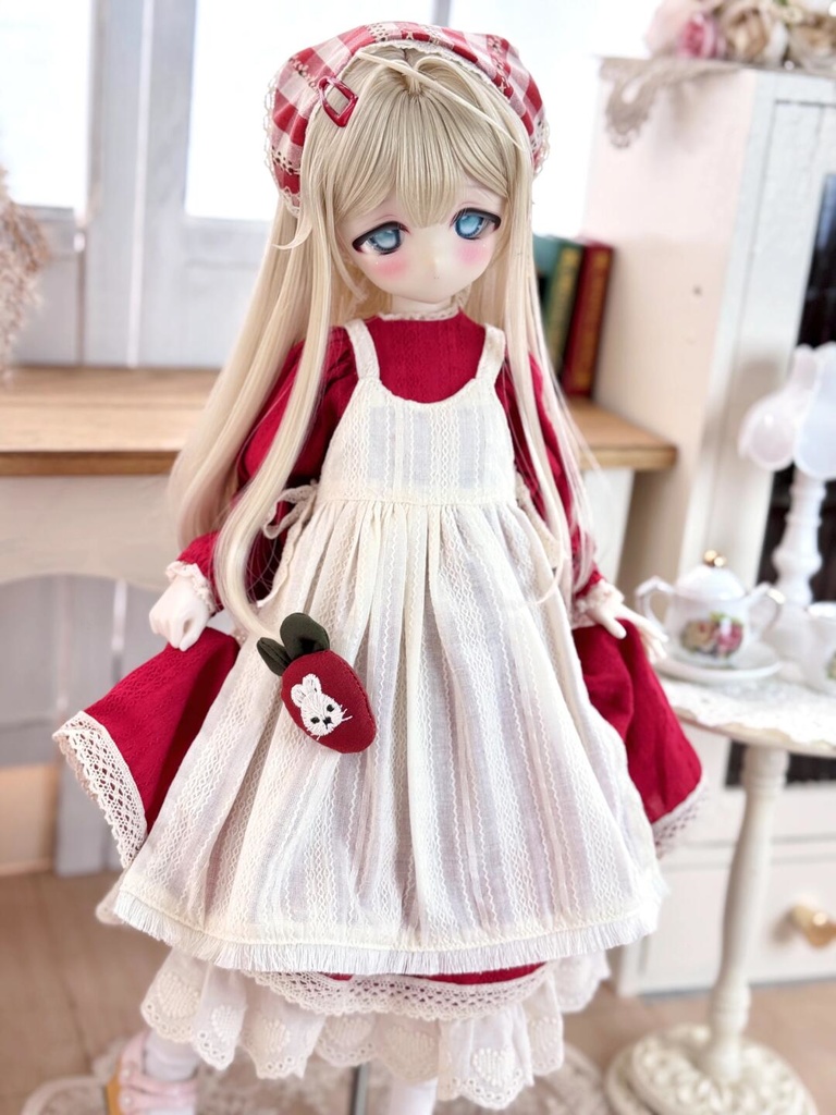 「受注」꒰黒猫と赤い林檎🍎꒱「1/4ドール KUMAKO, MDD/OF」