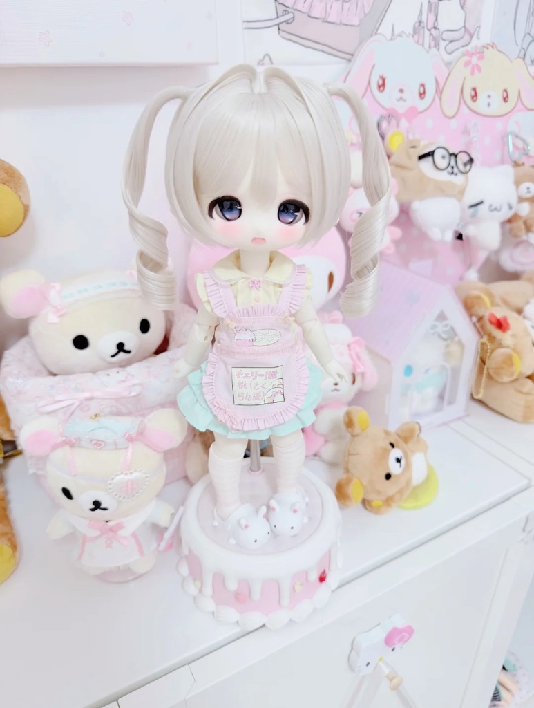 「通販」꒰クリームケーキ🎂꒱「1/4・1/6ドール用スタンド&ベース」