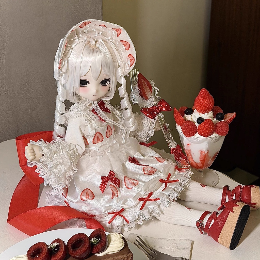 「受注」꒰いちごケーキの午後🍓꒱「1/4・1/6ドール, Azone」