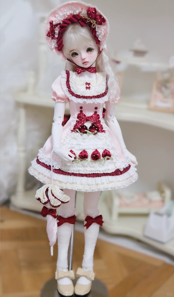 「受注」꒰いちごパフェ🍓꒱「1/6・1/4ドール服」