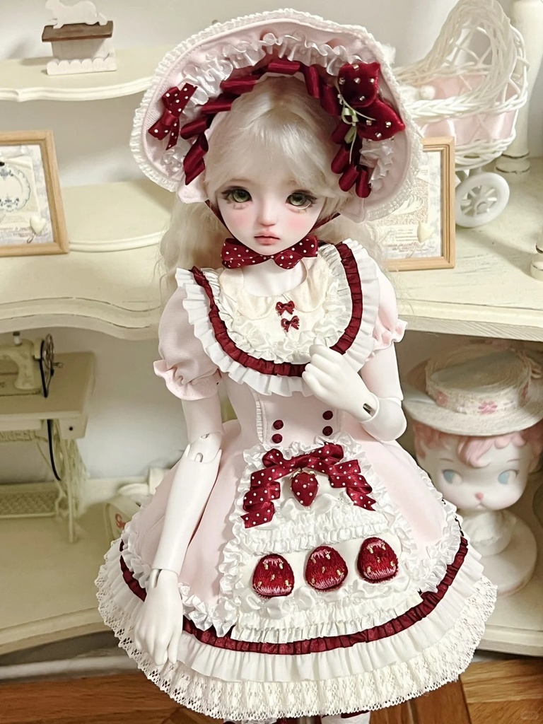 「受注」꒰いちごパフェ🍓꒱「1/6・1/4ドール服」