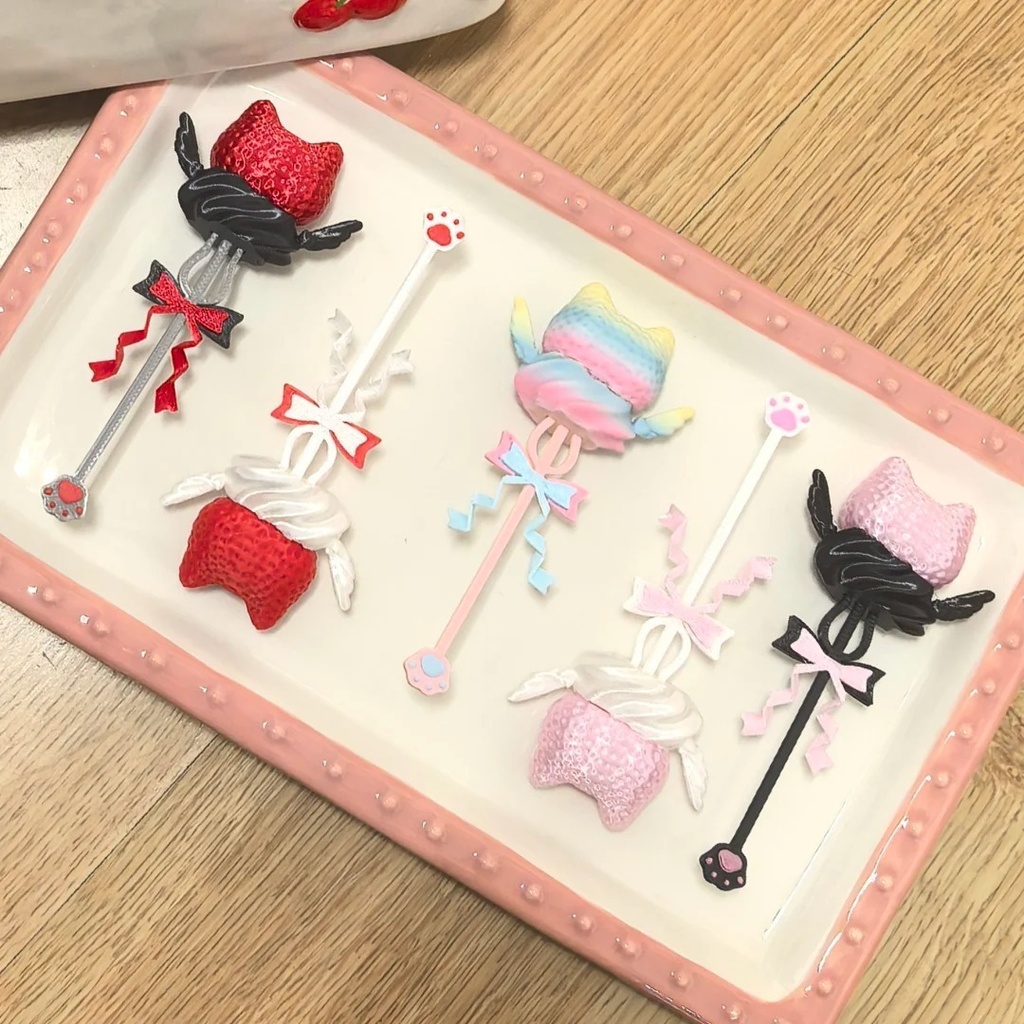 「受注」꒰こねこのいちご魔法🍓꒱「1/4・1/6ドール用ステッキ 」