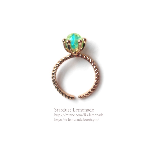 燐光石 ウランガラスの指輪