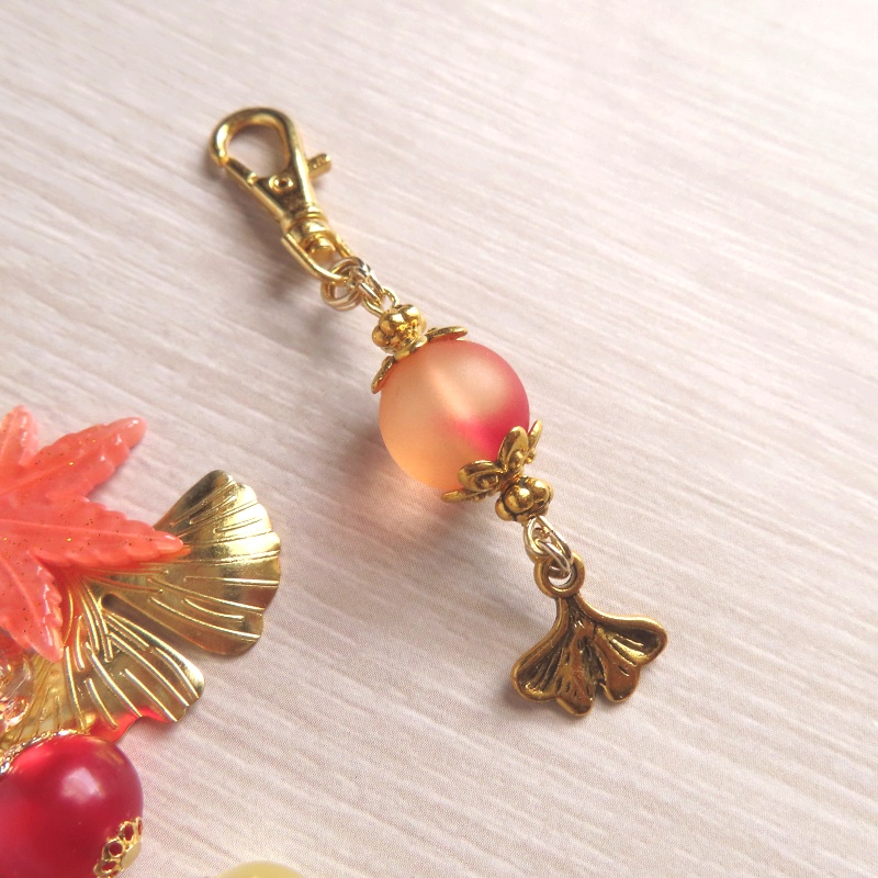 【オーダーメイド展示】紅葉と銀杏モチーフのバッグチャーム&秋色提灯チャーム