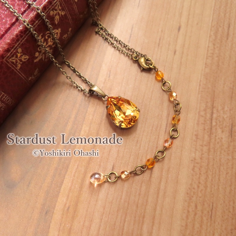 プレセペの蜂蜜石 ペンダント