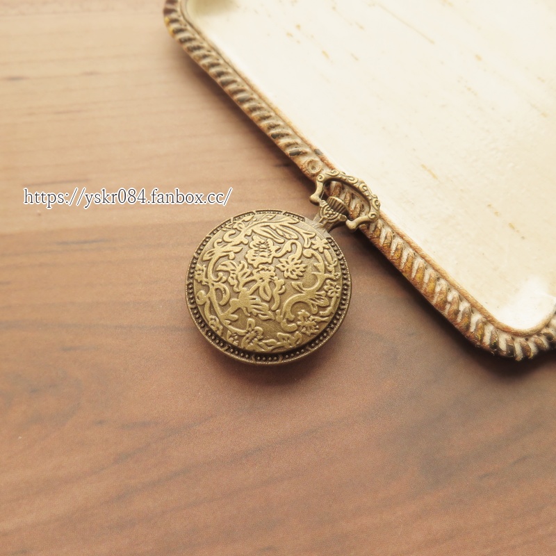 【支援感謝プレゼント企画品】雪の時計のペンダントB