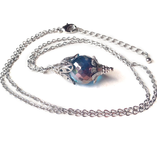 深海灯籠の首飾り