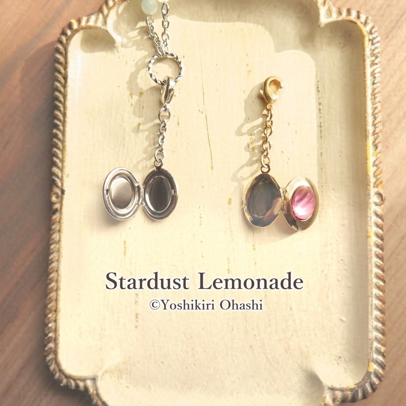 砂糖菓子色の思い出 ロケットネックレス