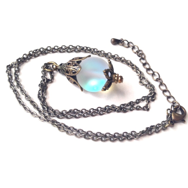 幻光灯籠の首飾り