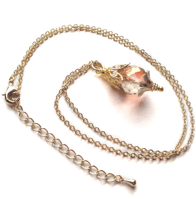 黄昏灯籠の首飾り