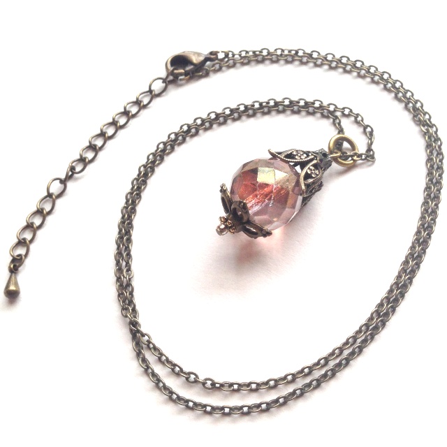 黄昏灯籠の首飾り