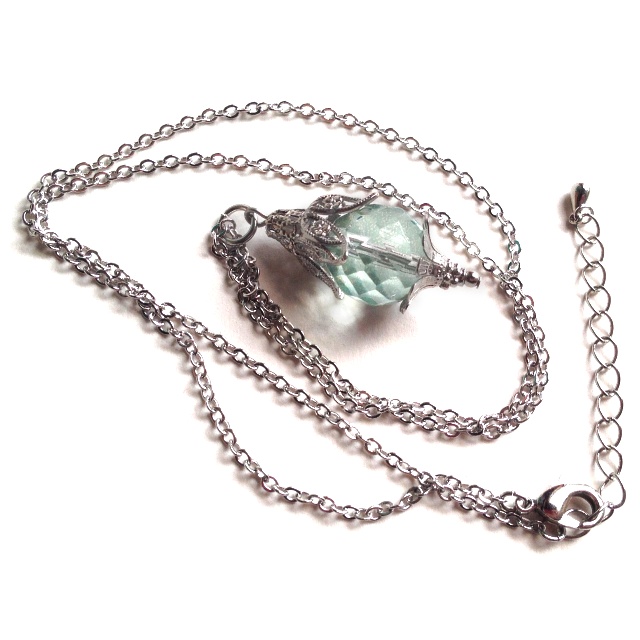 月光灯籠の首飾り