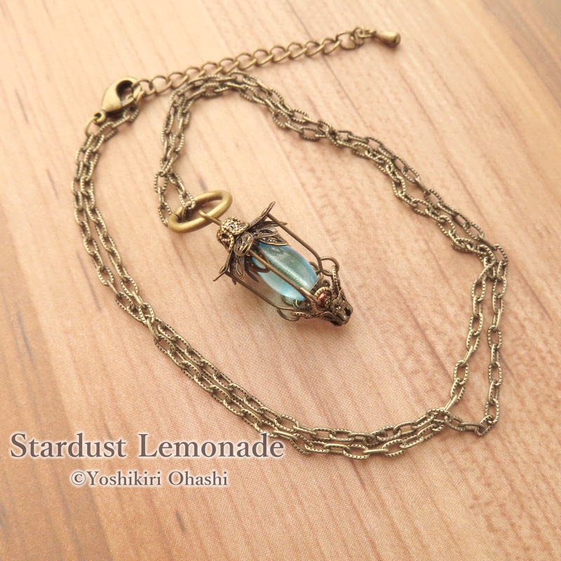 隠者のランタンのペンダント