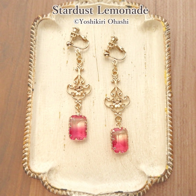 いちごキャンディのイヤリング