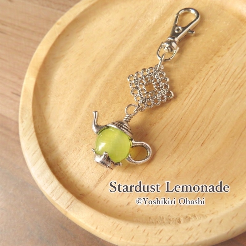翡翠のグリーンティーのチャーム
