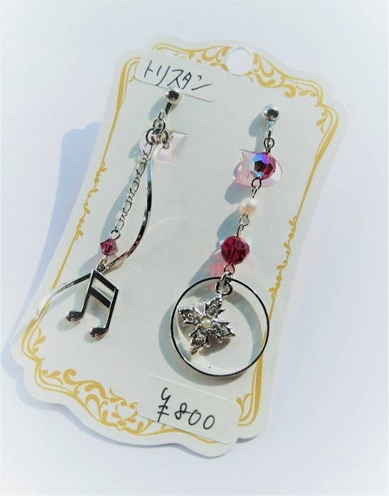 円卓イメージイヤリング