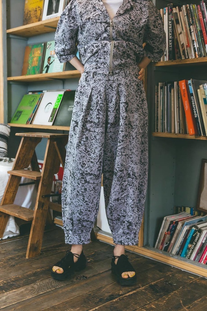 Jacquard Tapered Pants(ジャガードテーパードパンツ)