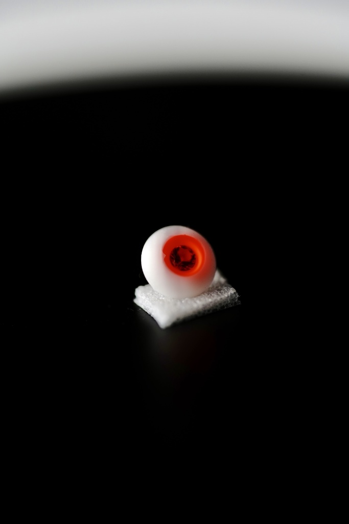 5.5㎜半球ドールアイ【ジルコニアイ/緋眼】