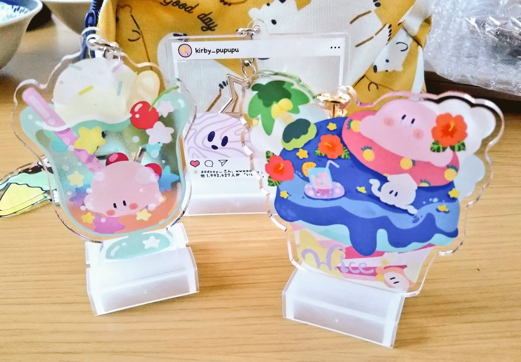 【再入荷】クリームソーダなアクキー