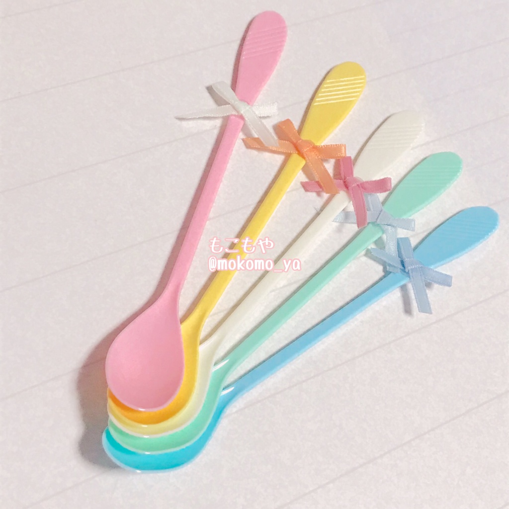 もこもやカフェのクリームソーダ