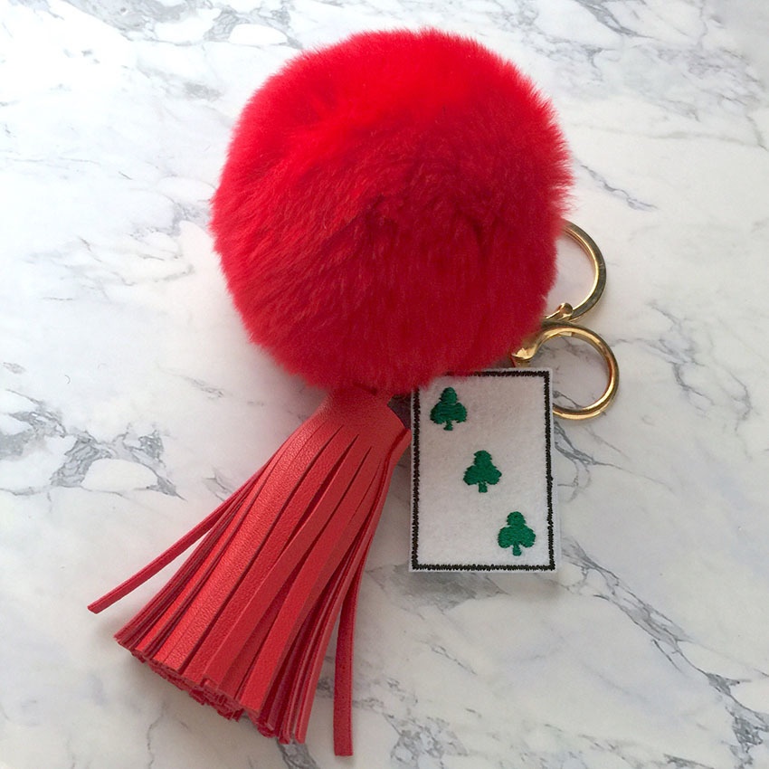 【ツイステイメージ】ポンポンキーホルダー【ハーツラビュル寮】