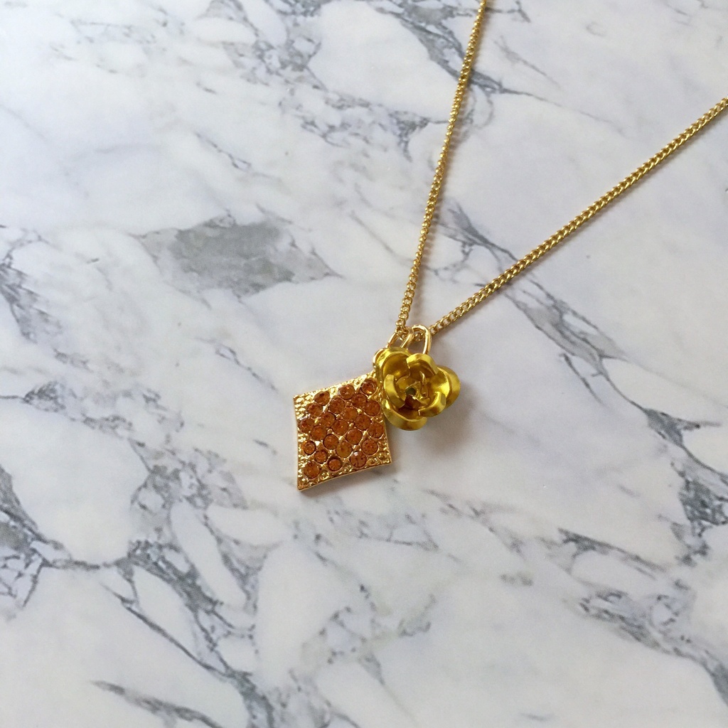 【ツイステ・ハーツラビュル寮イメージ】ネックレス