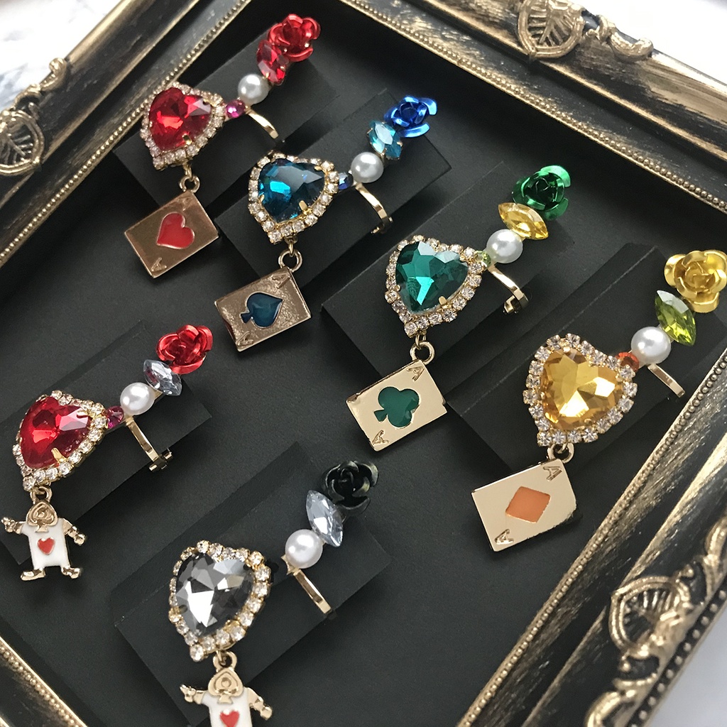 【ツイステ・ハーツラビュル寮イメージ】イヤーカフ①