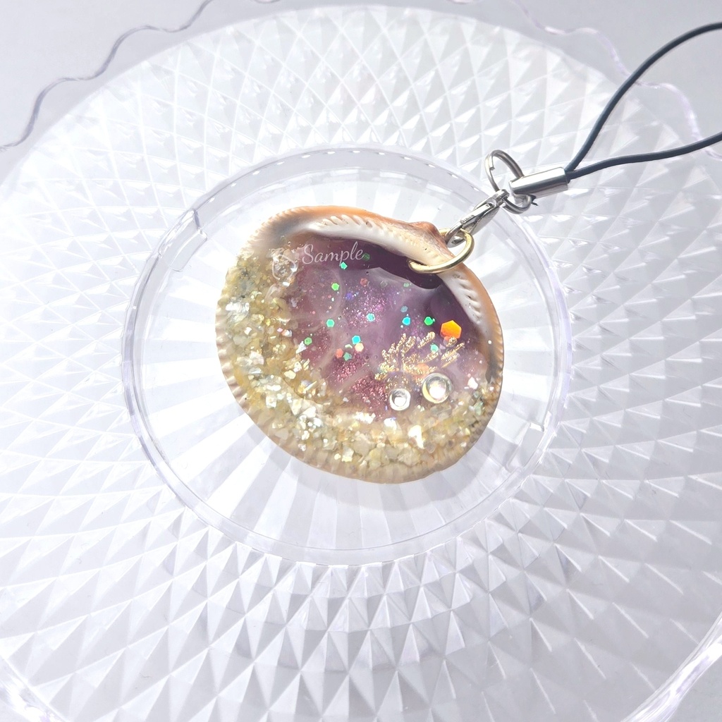 【ハンドメイド】海塗りレジン×貝殻ストラップ