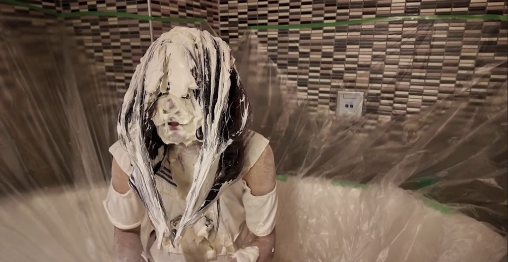 No.1 クイズに答えて粉を回避せよ!おまけでパイ投げ!