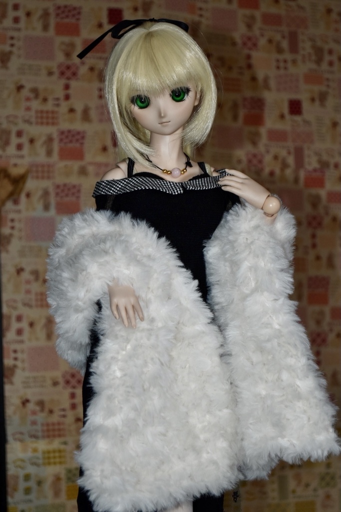 ふわふわストール・アイボリー(60cmドール用)