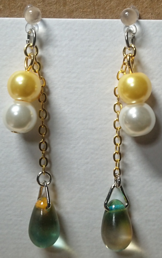 おそ松さんモチーフイヤリング(ノンホールピアス)