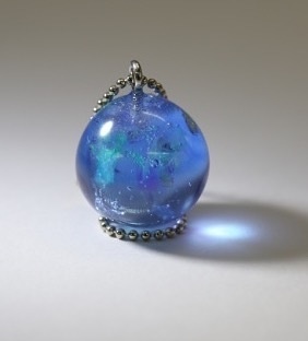 クリアブルーレジンストラップ