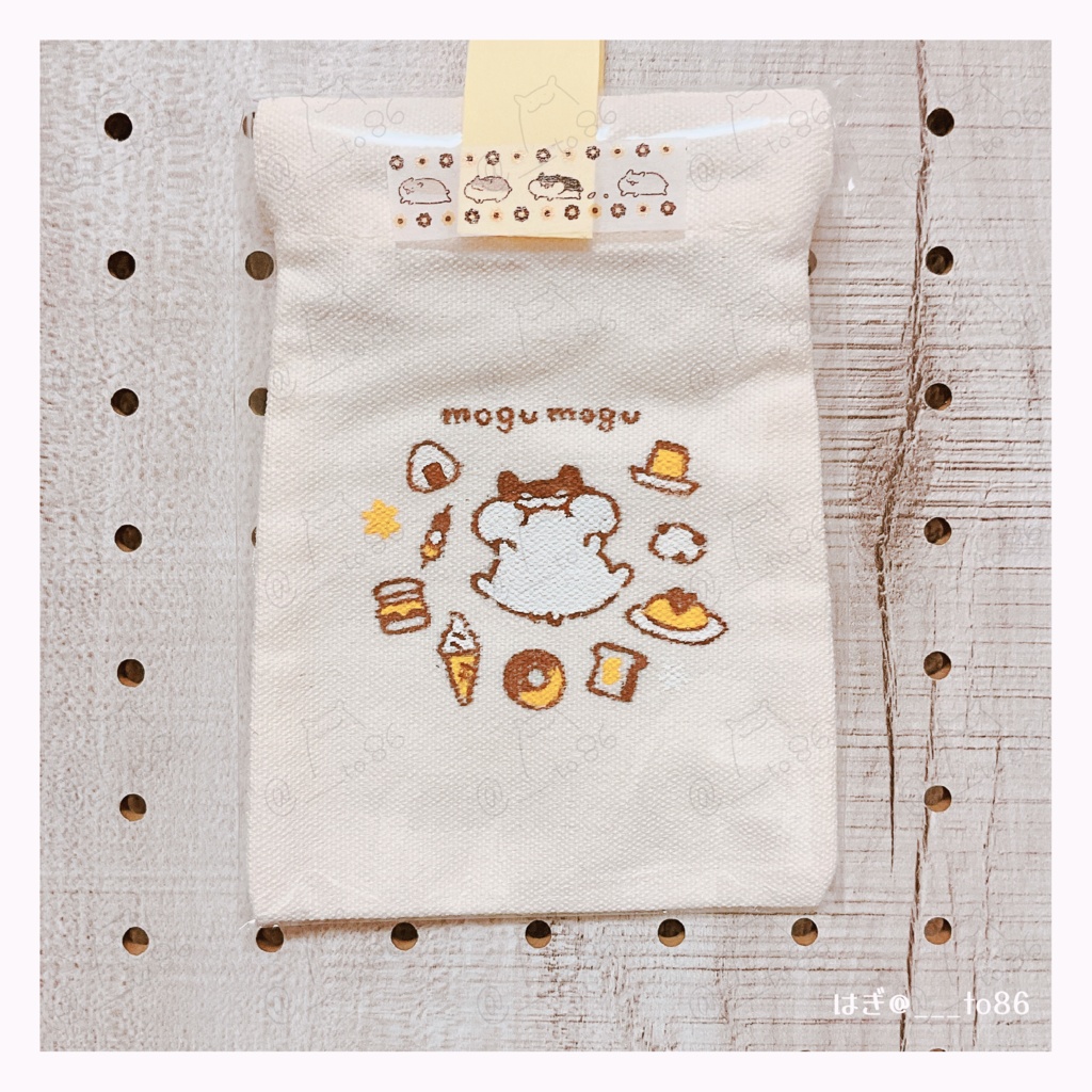 もぐもぐ手描き巾着【おにぎりA】