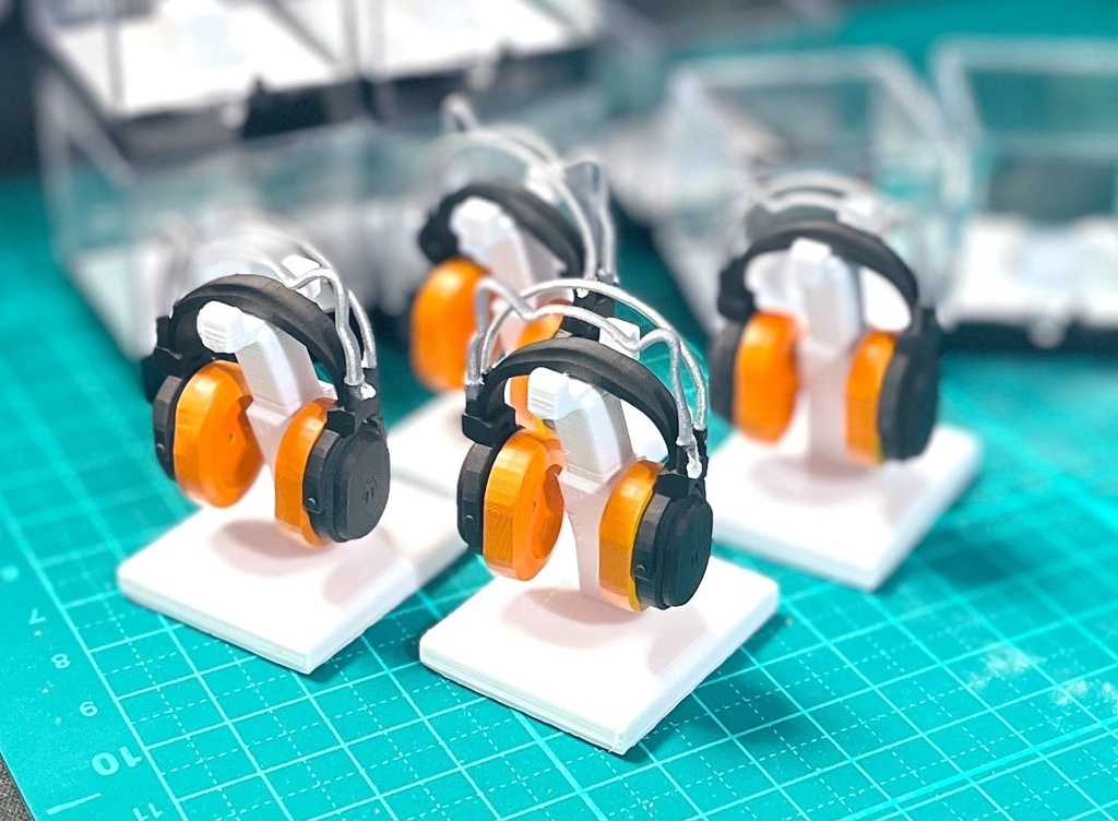 めとちゃんヘッドフォン ミニチュアフィギュア