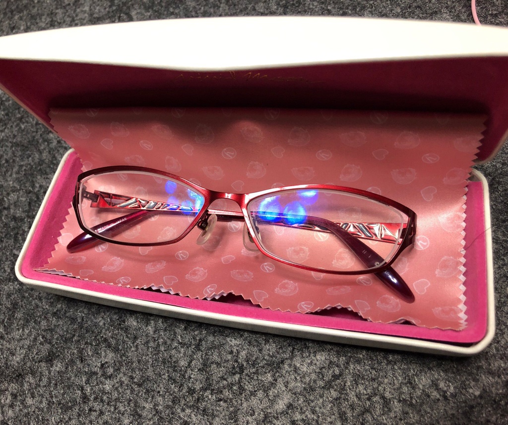 やすなハート柄眼鏡拭き