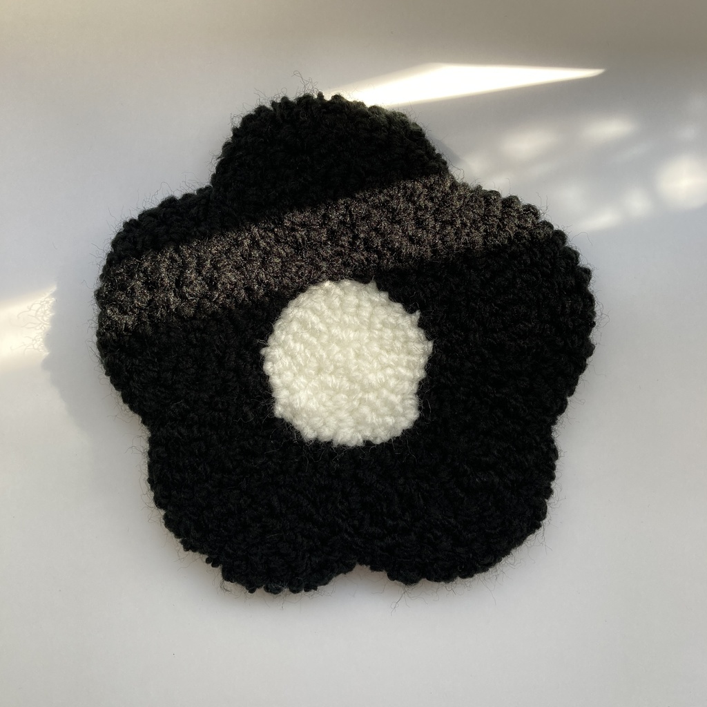 お花のラグ 【ぬいぐるみ、ドール、小物置き】