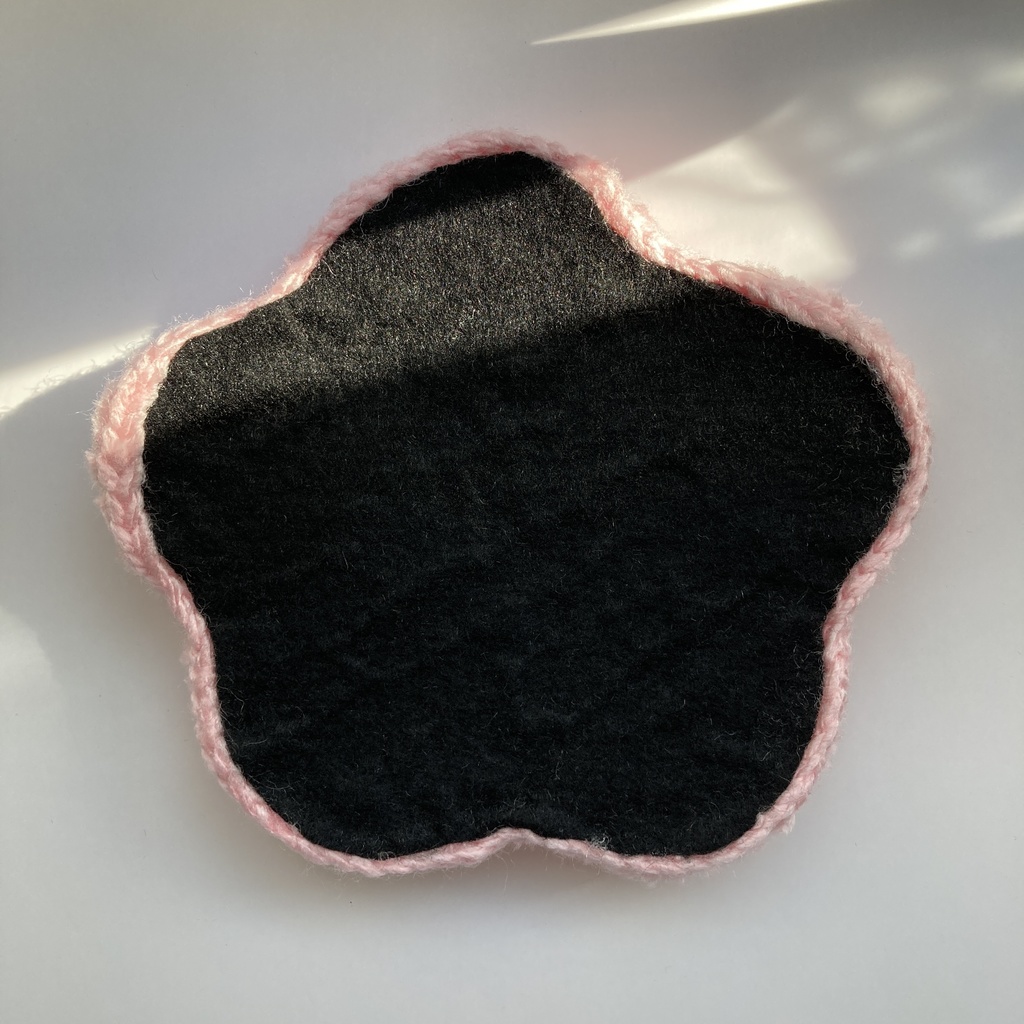 お花のラグ ループカット【ぬいぐるみ、ドール、小物置き】