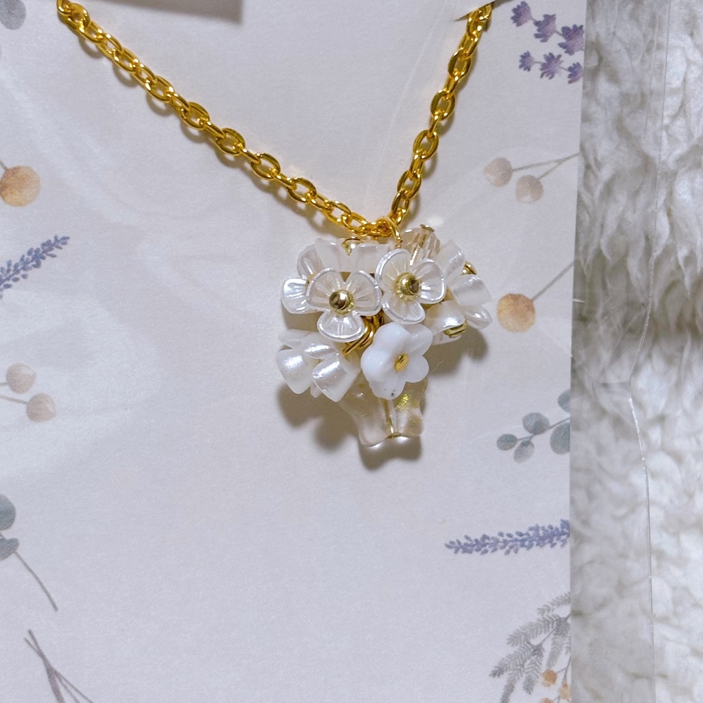 1/12サイズドール用　霞草のポシェット