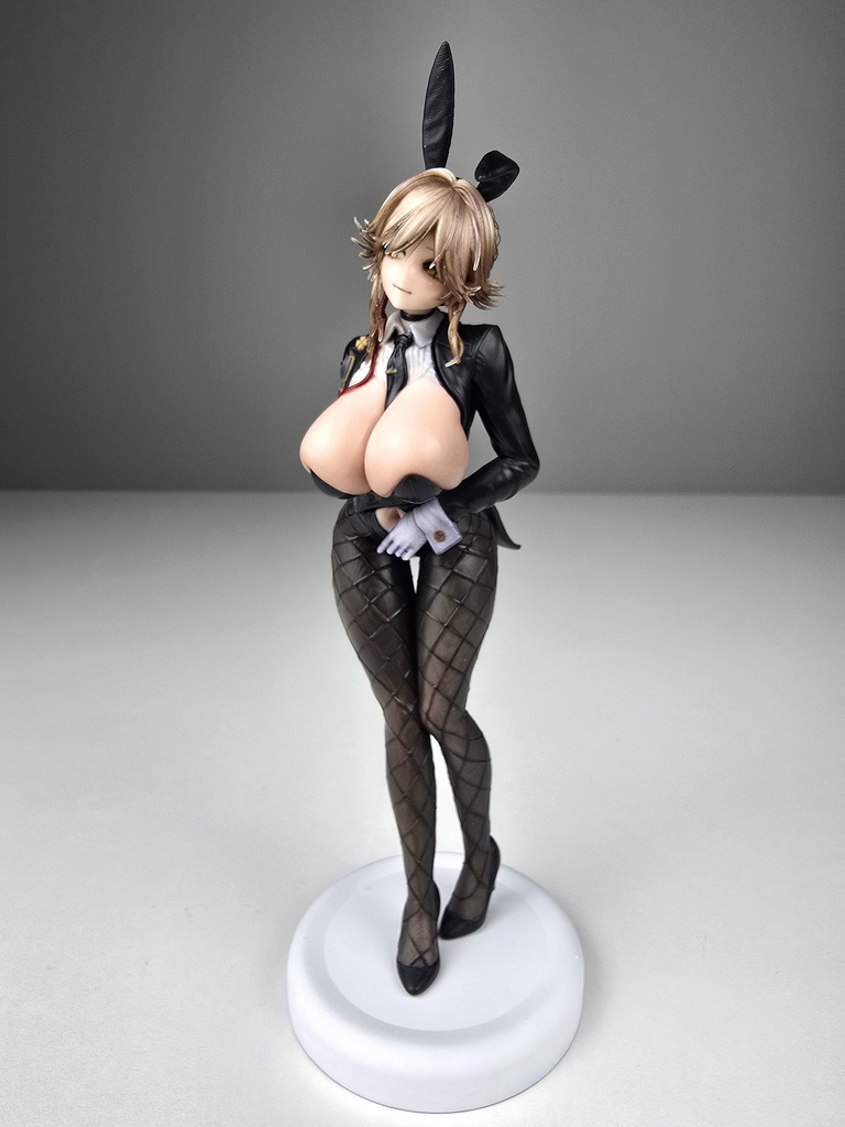 NIKKE エード : エージェントバニー 1/4 (レジンキャストキット)