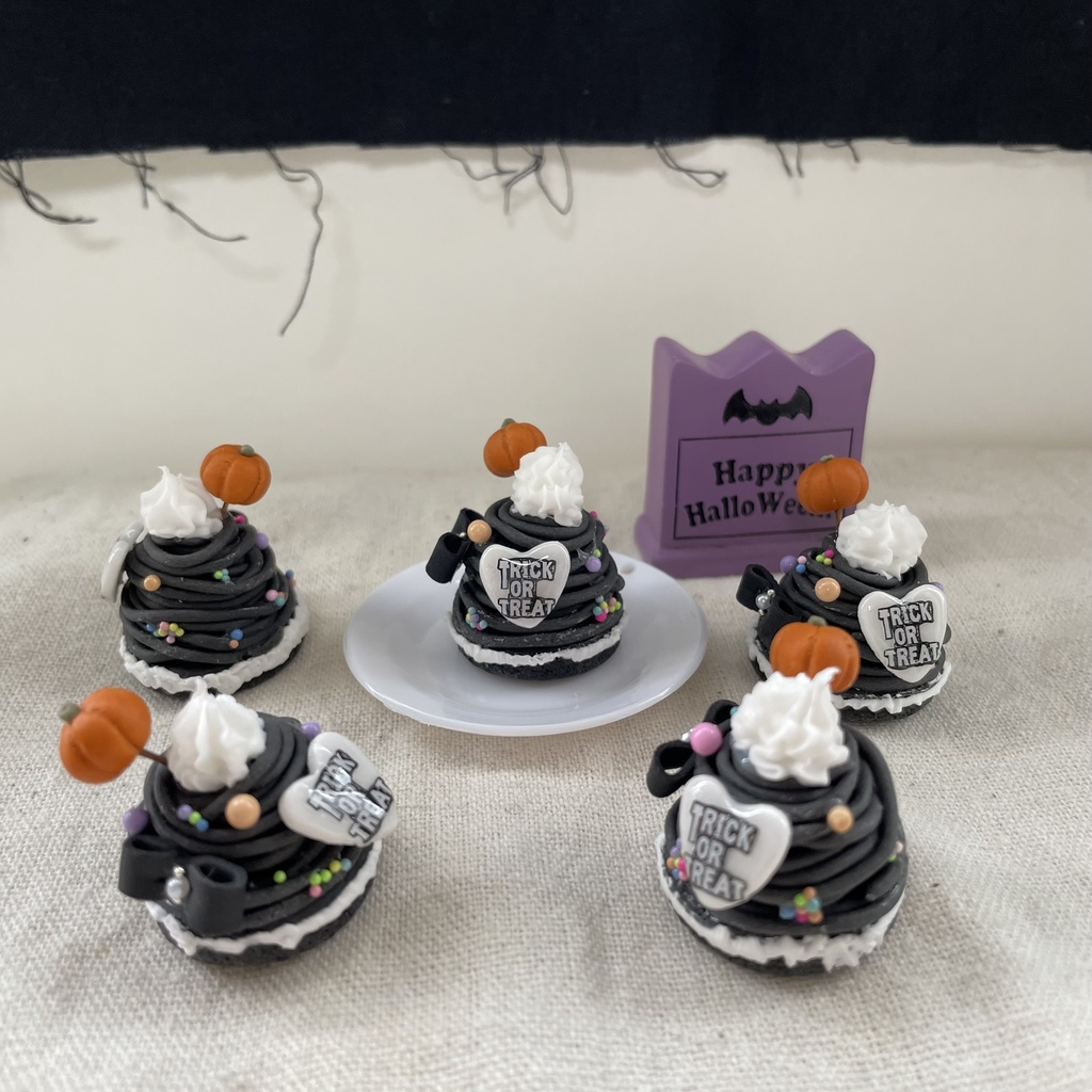 ハロウィン限定　かぼちゃのダークモンブラン