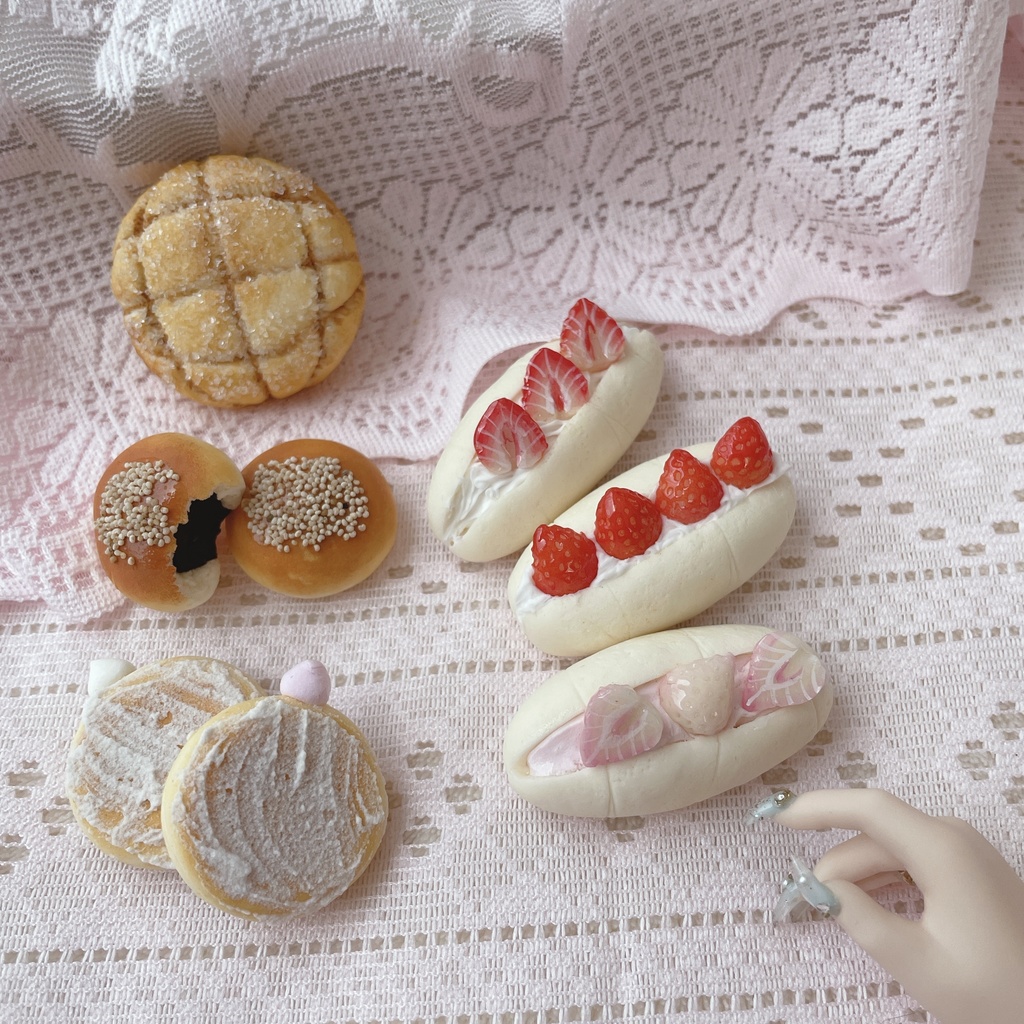 フェイクフード　大きなメロンパン