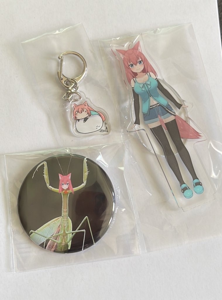 【白倉もち】＆【白倉アクリルスタンド】＆【白倉カマキリ缶バッジ】セット