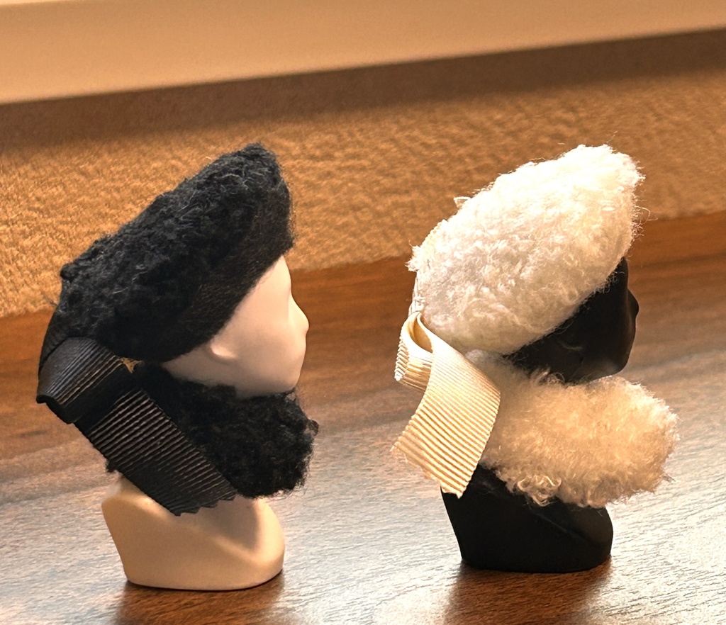 1/12ドール・プラモデル小物『冬支度のベレー帽&ティペット』
