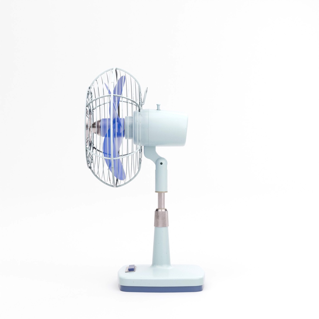 レトロな扇風機とエアコン【3Dモデル】